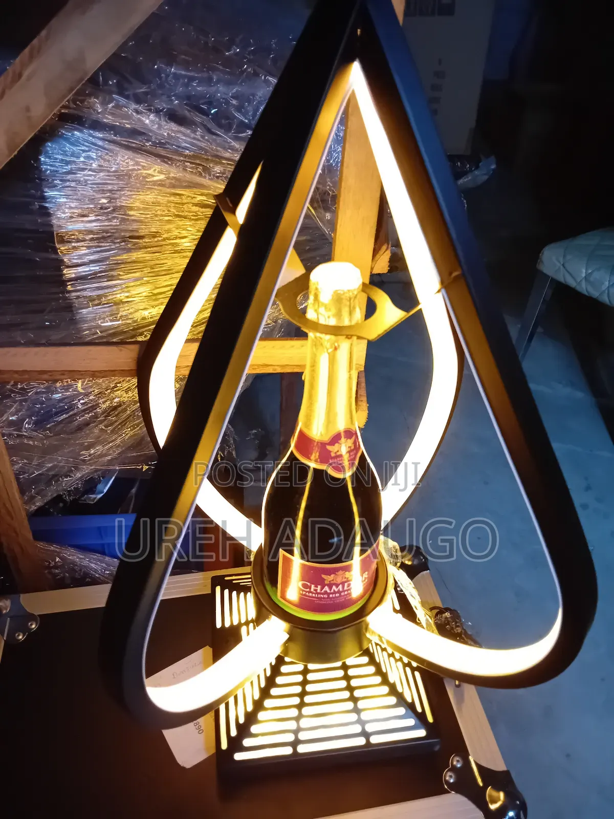 Champagne Carrier