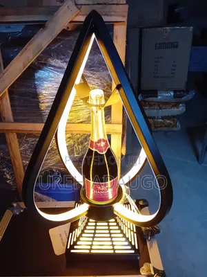Champagne Carrier