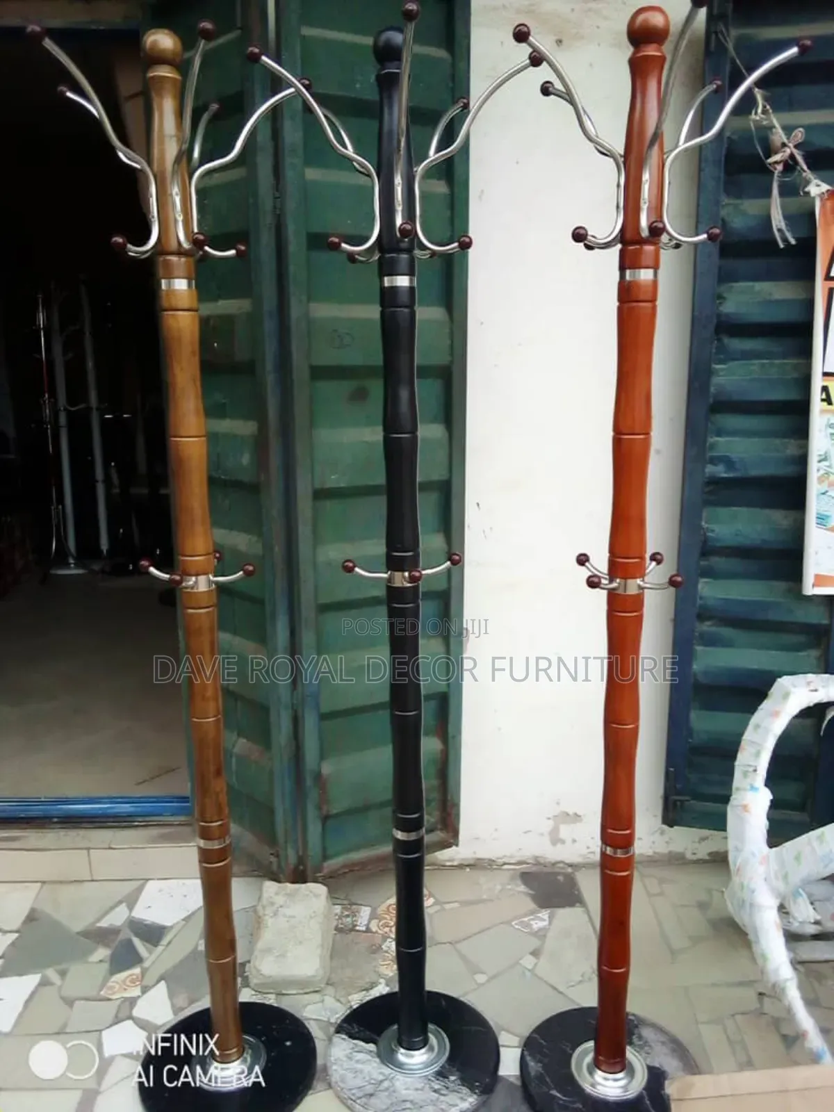 Quality Suits Hangers in Colors.