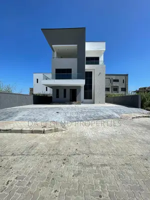 5bdrm Duplex in Lekki for sale