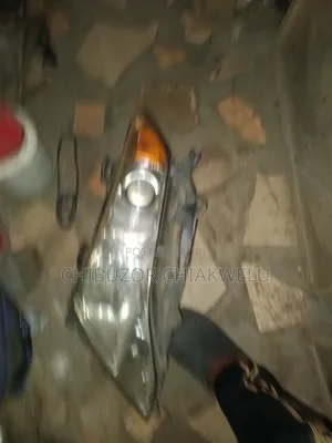 Head Light Venza Tokunbor Used