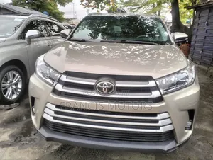Toyota Highlander Limited 4x4 V6 (3.5L 6cyl 8A) 2017 Gold