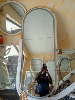 Mirror Unique