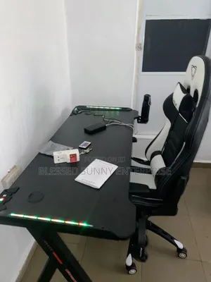 Quality Gaming Chair And Table
