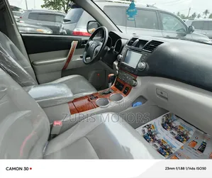 Toyota Highlander Limited 2008 White