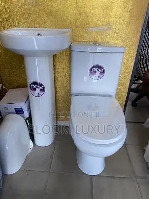 Vistar Water Closet