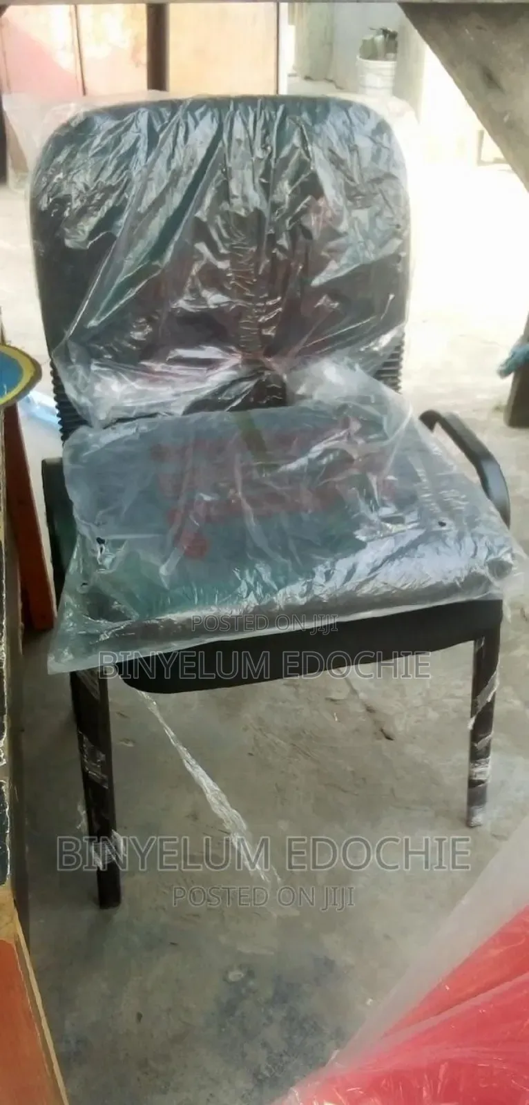 Visitors Chair.