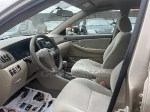 Toyota Corolla 2006 Gold