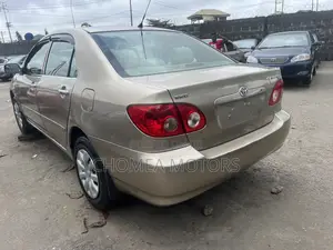Toyota Corolla 2006 Gold