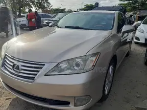 Lexus ES 350 2011 Gold