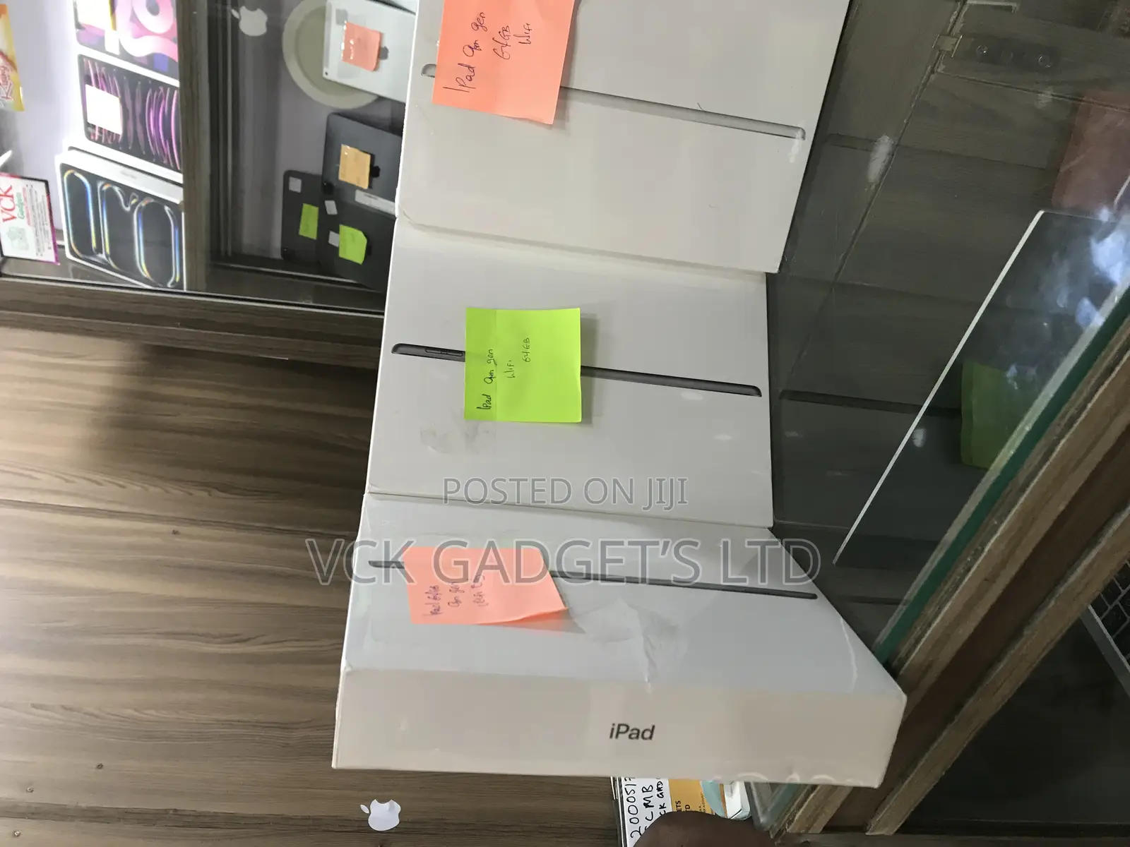 New Apple iPad 10.2 (2021) 64 GB Gray