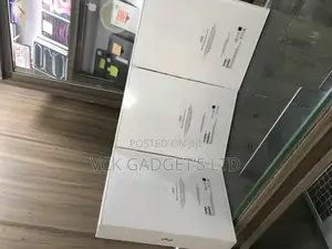 New Apple iPad 10.2 (2021) 64 GB Gray