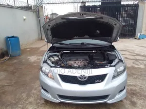 Toyota Corolla 2009 Silver