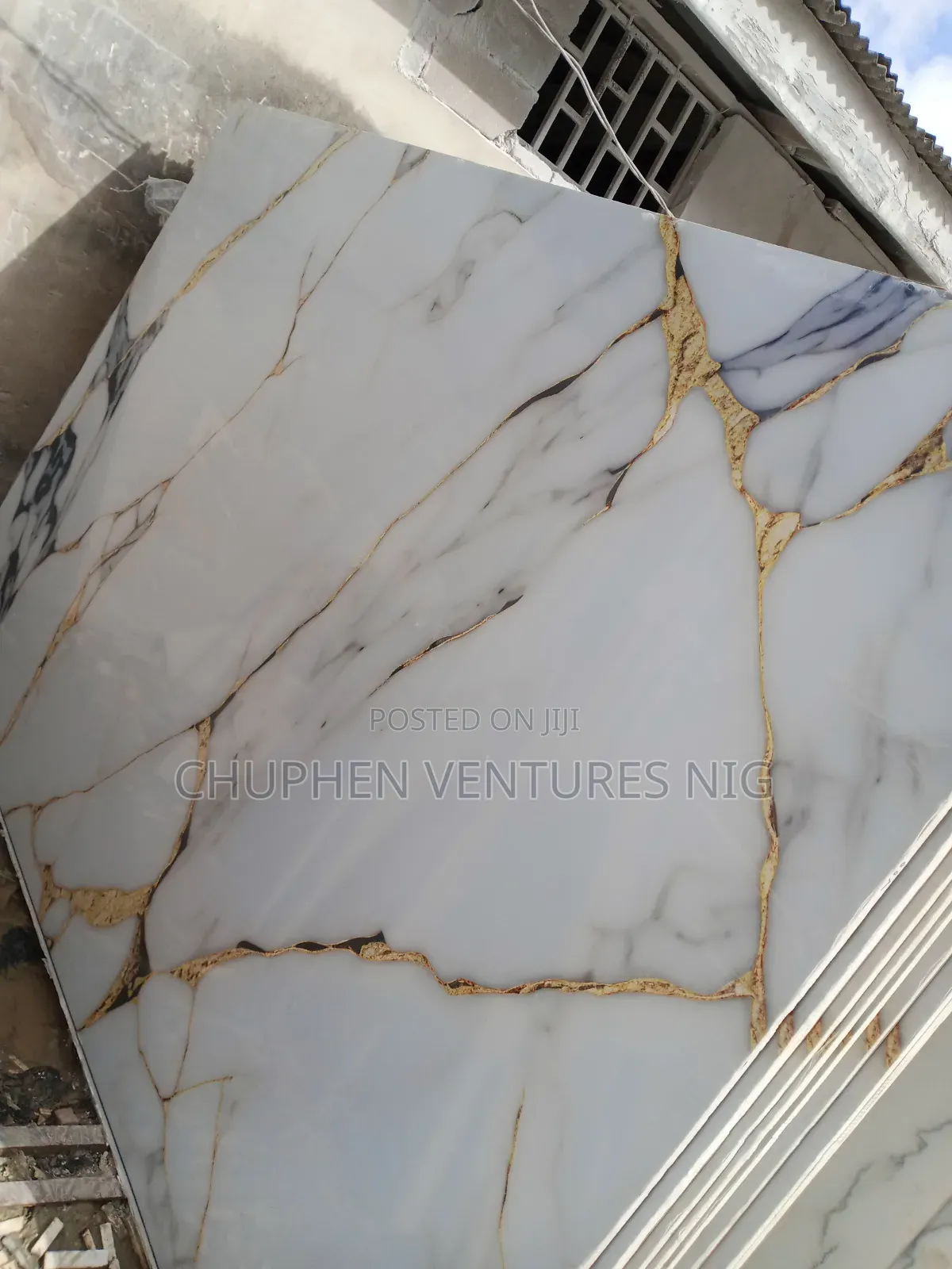 Qaurtz Fro Kitchen Counter Top and Table Top and Reception
