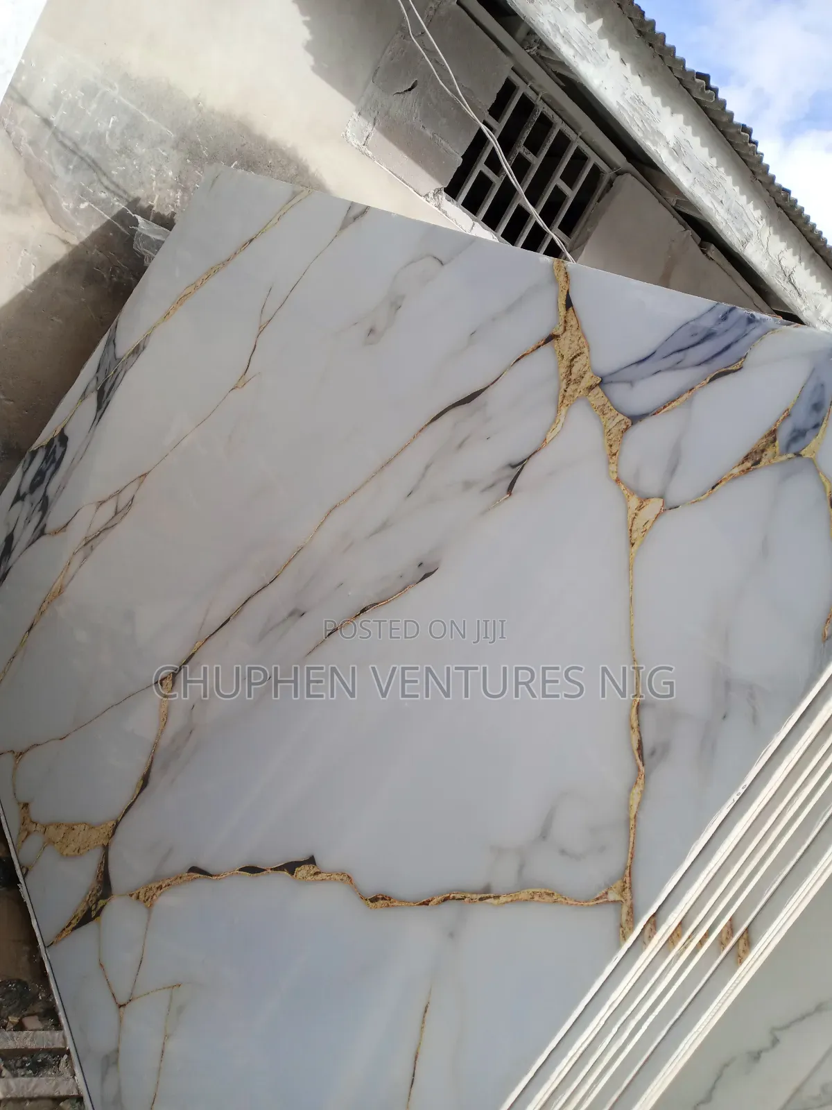 Qaurtz Fro Kitchen Counter Top and Table Top and Reception