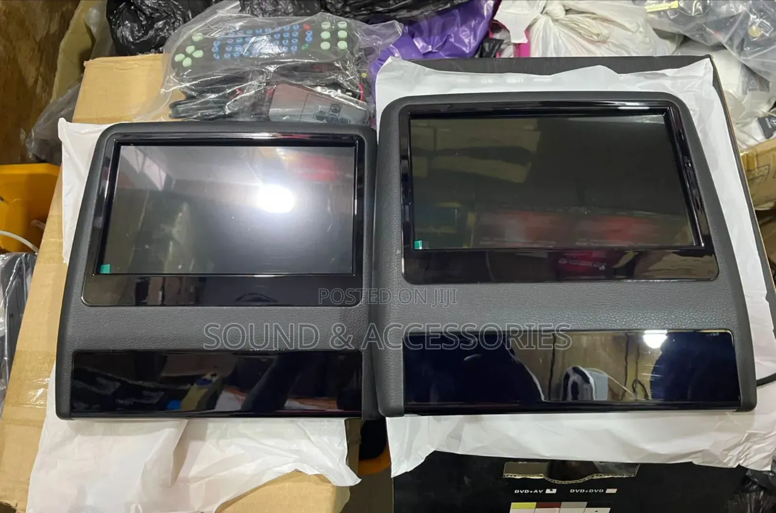 Universal Headrest DVD Player (Black)