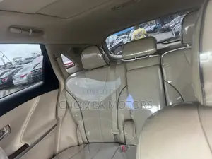 Toyota Venza 2011 Off white