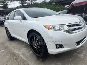 Toyota Venza 2011 Off white