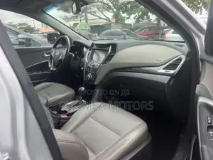 Hyundai Santa Fe 2014 Silver