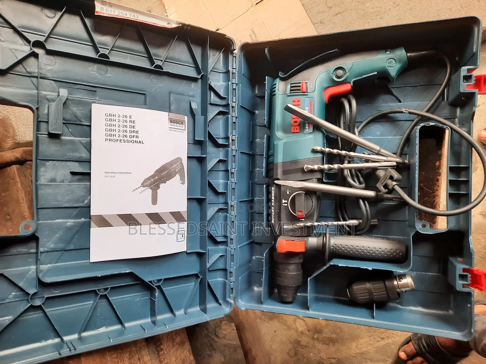 Bosch 26mm Rotary Hammer Machine 800w