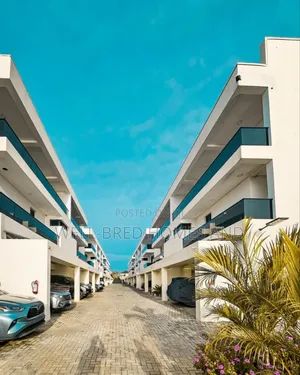 4bdrm Duplex in Lekki Phase 1 Lagos for sale