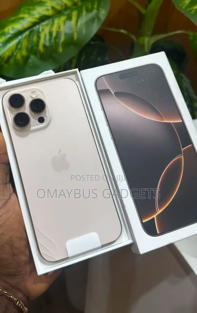 New Apple iPhone 16 Pro Max 256 GB Silver