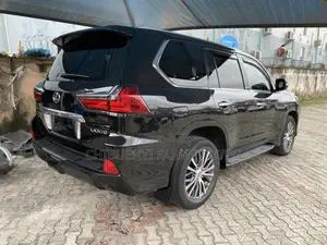 Lexus LX 570 AWD 2017 Black