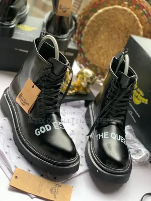 Dr Martens Shoe