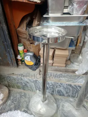 Stainless Steel Lace Bucket Stand