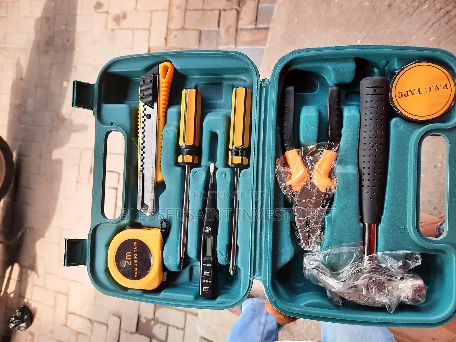 9 Pics Tools Set