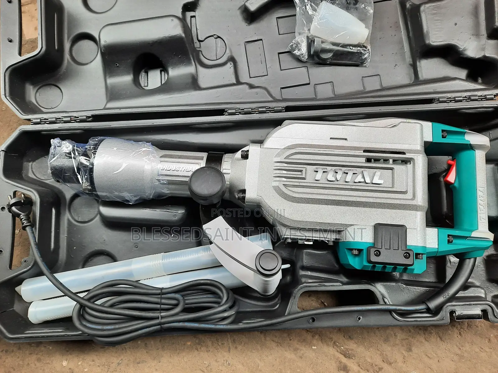 Total Jack Hammer 1700w 16kg