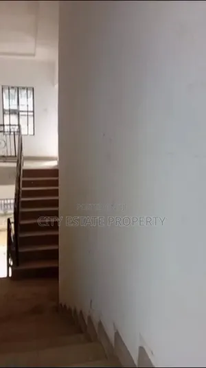 2bdrm Block of Flats in Jitto Estate, Port-Harcourt for rent