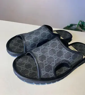 Gucci Leather Slippers for Men's