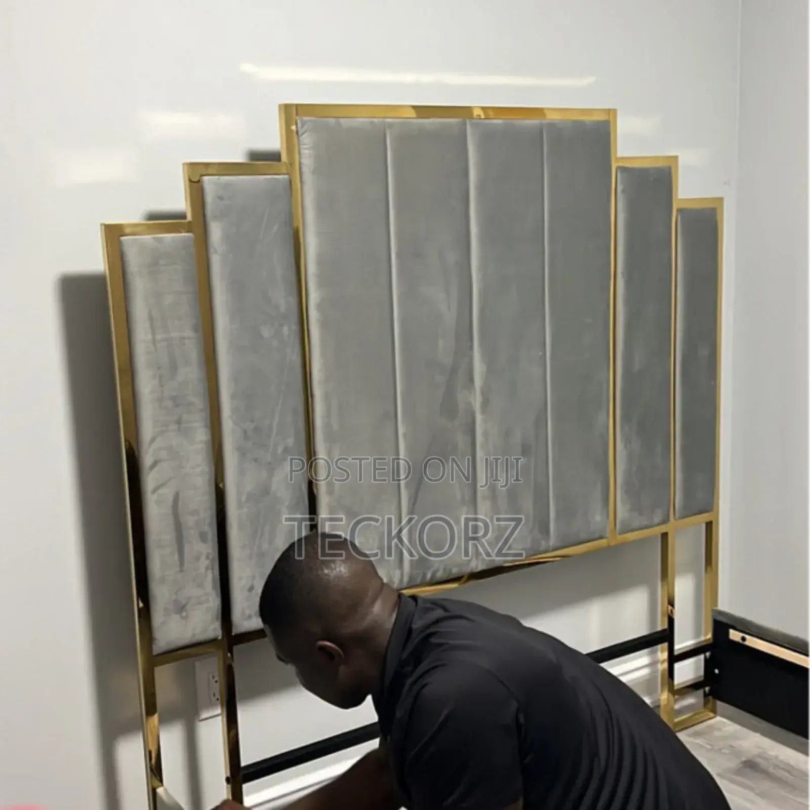 Upholstered Bed Frame With Headboard