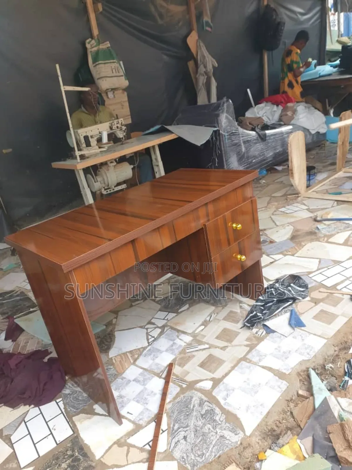 Modern Office Desk