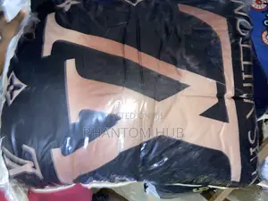 6 by 6/7ft Duvets With Bedsheets and Pillowcase