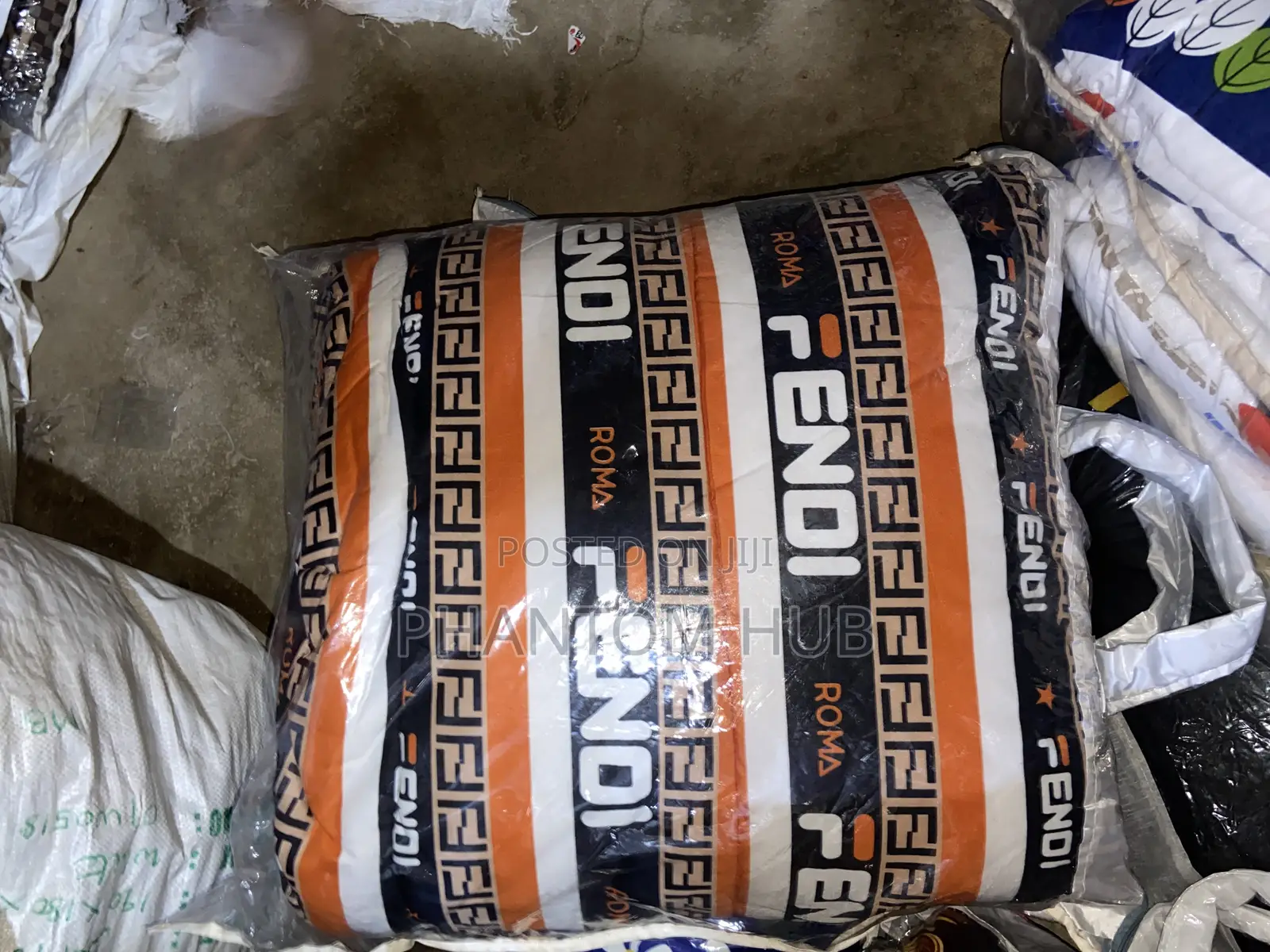 6 by 6/7ft Duvets With Bedsheets and Pillowcase