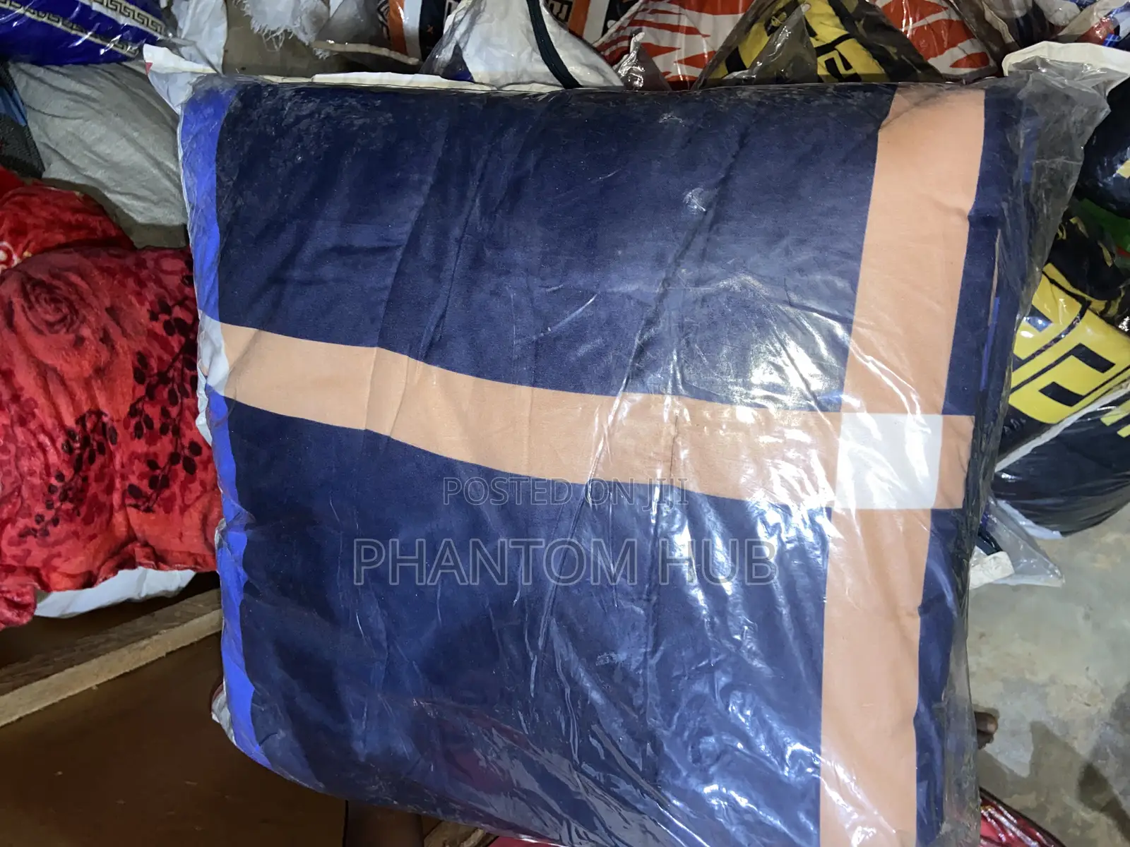 6 by 6/7ft Duvets With Bedsheets and Pillowcase
