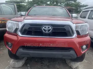 Toyota Tacoma 2014 Red