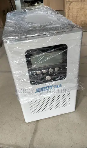 5.5KVA 48V Hybrid Solar Inverter With Transformer