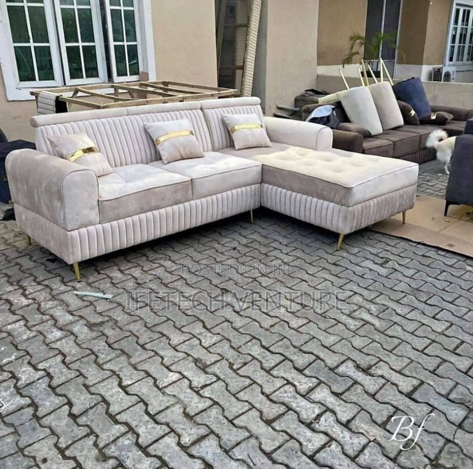 Luxurious L Shaped Sofa Chairs