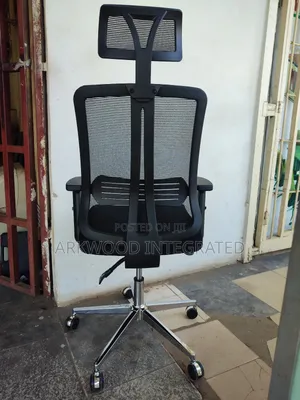 Ergonomic Mesh /Fabric Office and Reading Swivel Chair