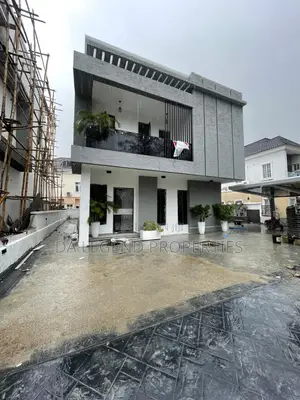 5bdrm Duplex in Lekki for sale
