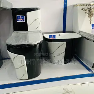 England Luxury Water Closet
