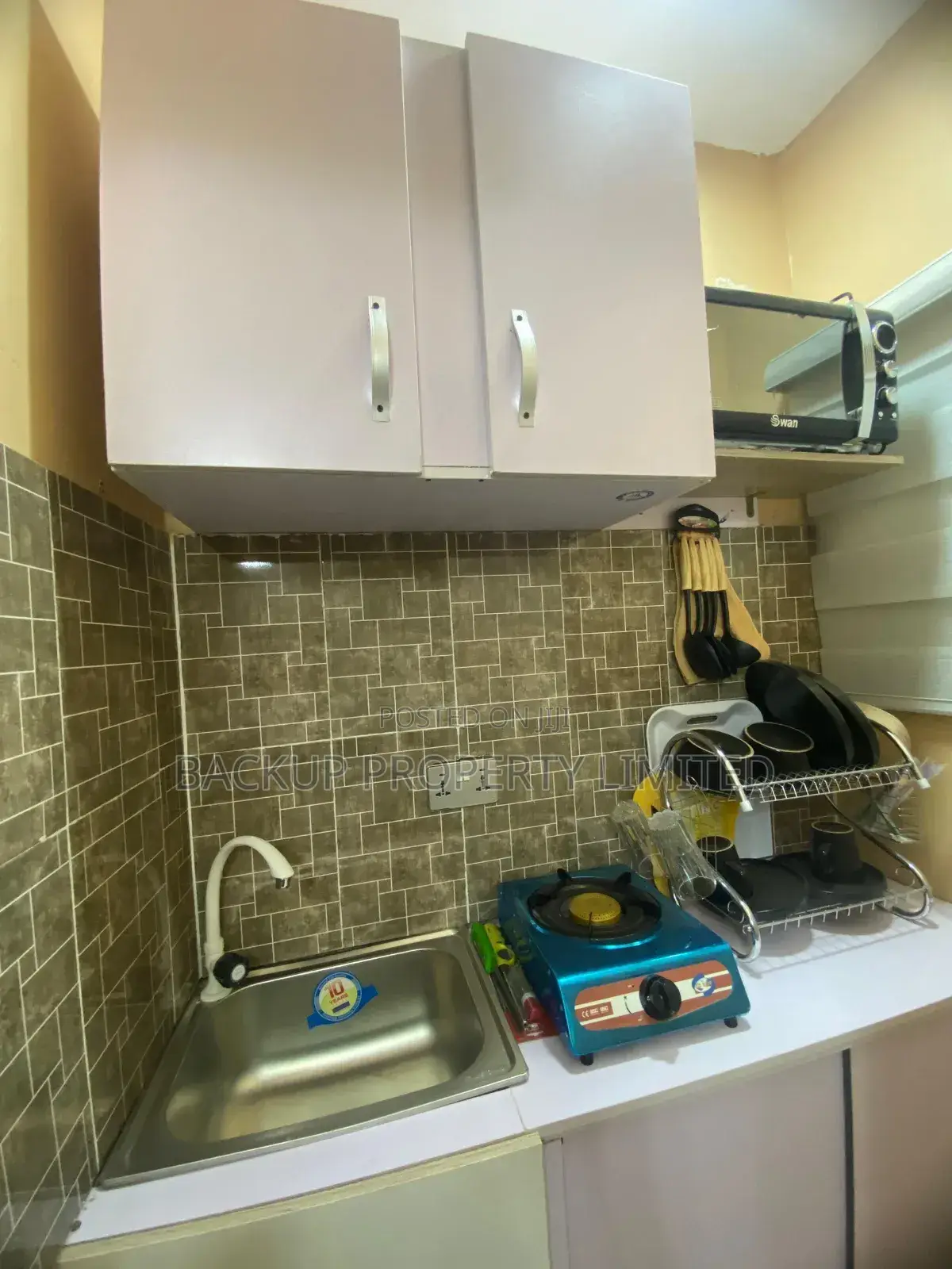 Cozy and Serviced Studio Apartment