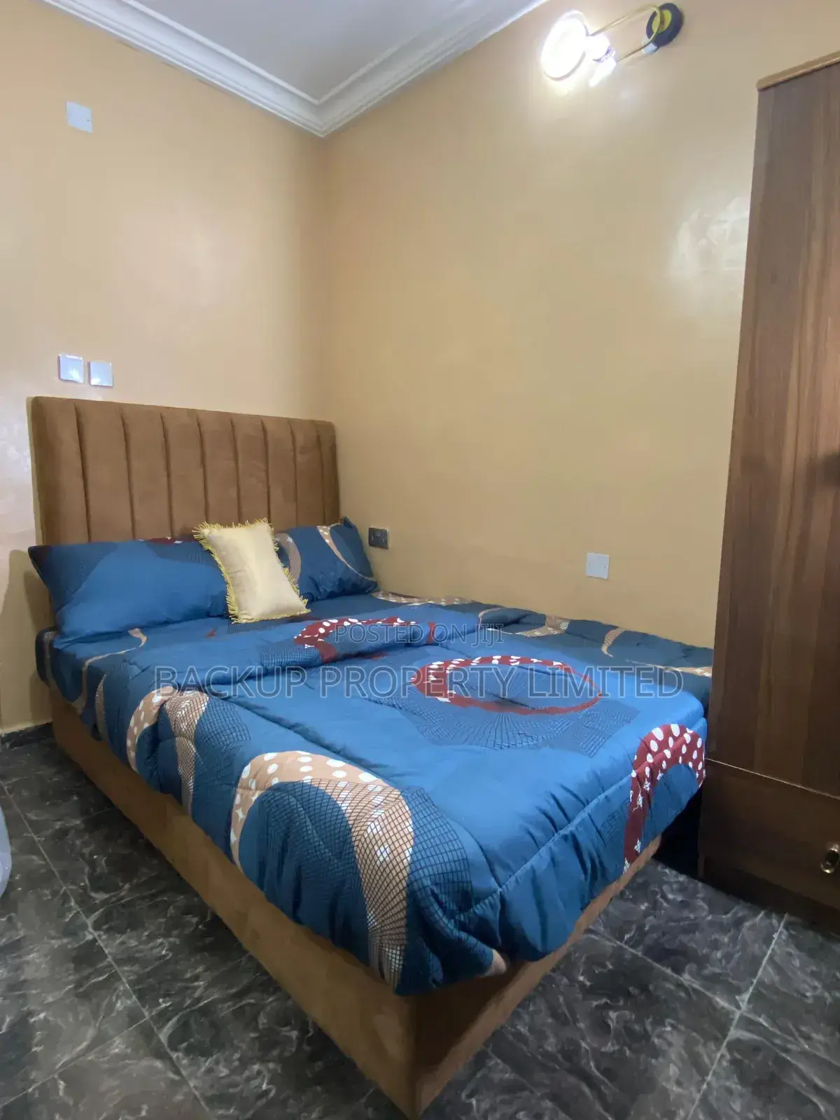 Cozy and Serviced Studio Apartment