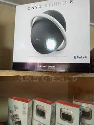 Onyx Studio 8