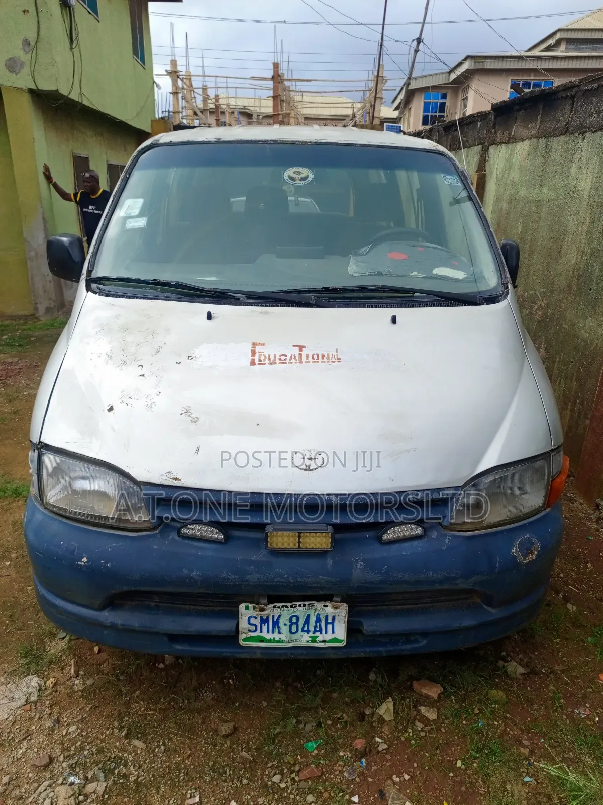Toyota HiAce 2002 Silver
