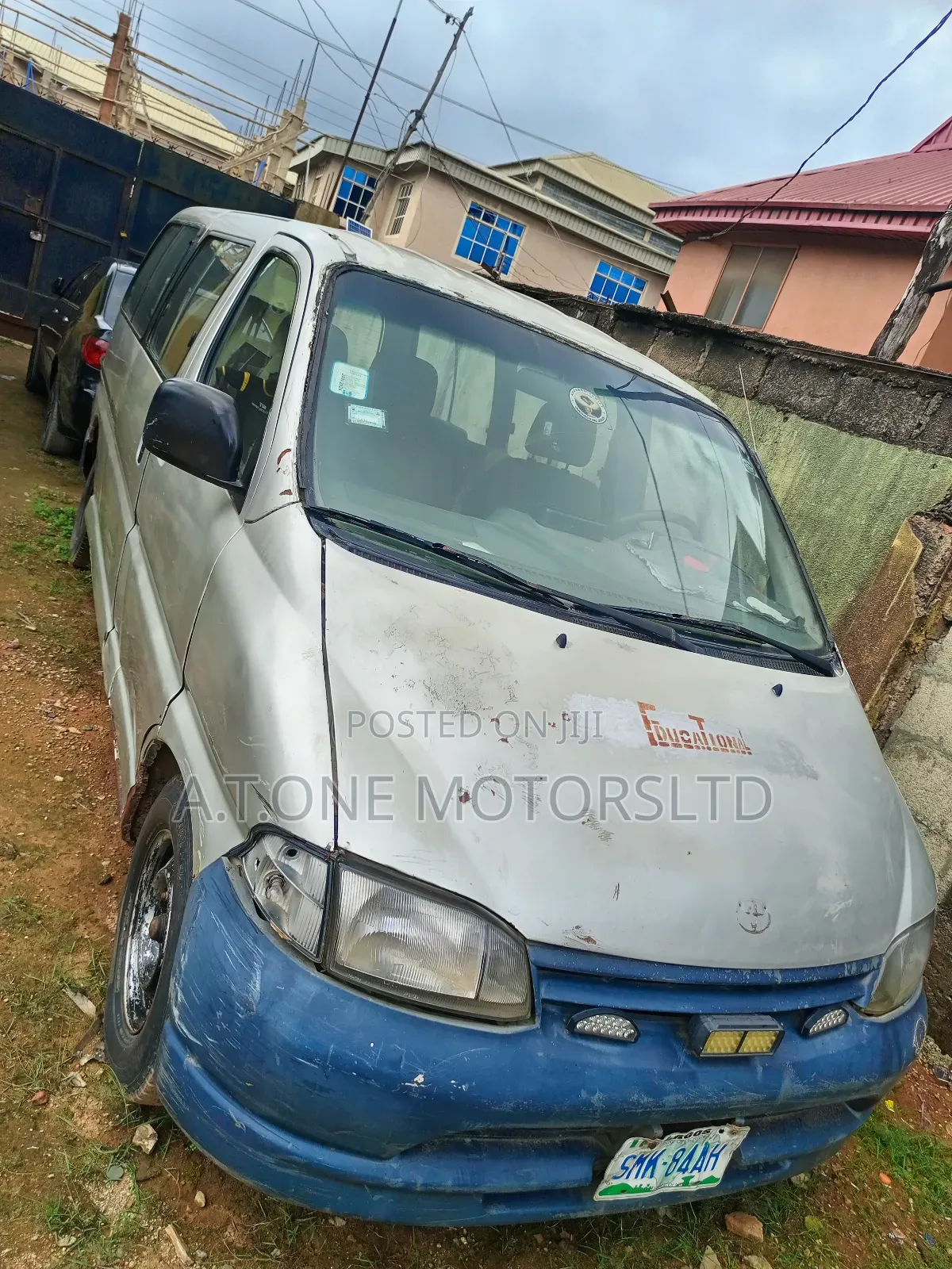 Toyota HiAce 2002 Silver