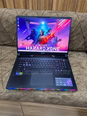 Photo - Laptop MSI Raider GE76 12UGS 16GB Intel Core I7 SSHD+SSD 1.5T